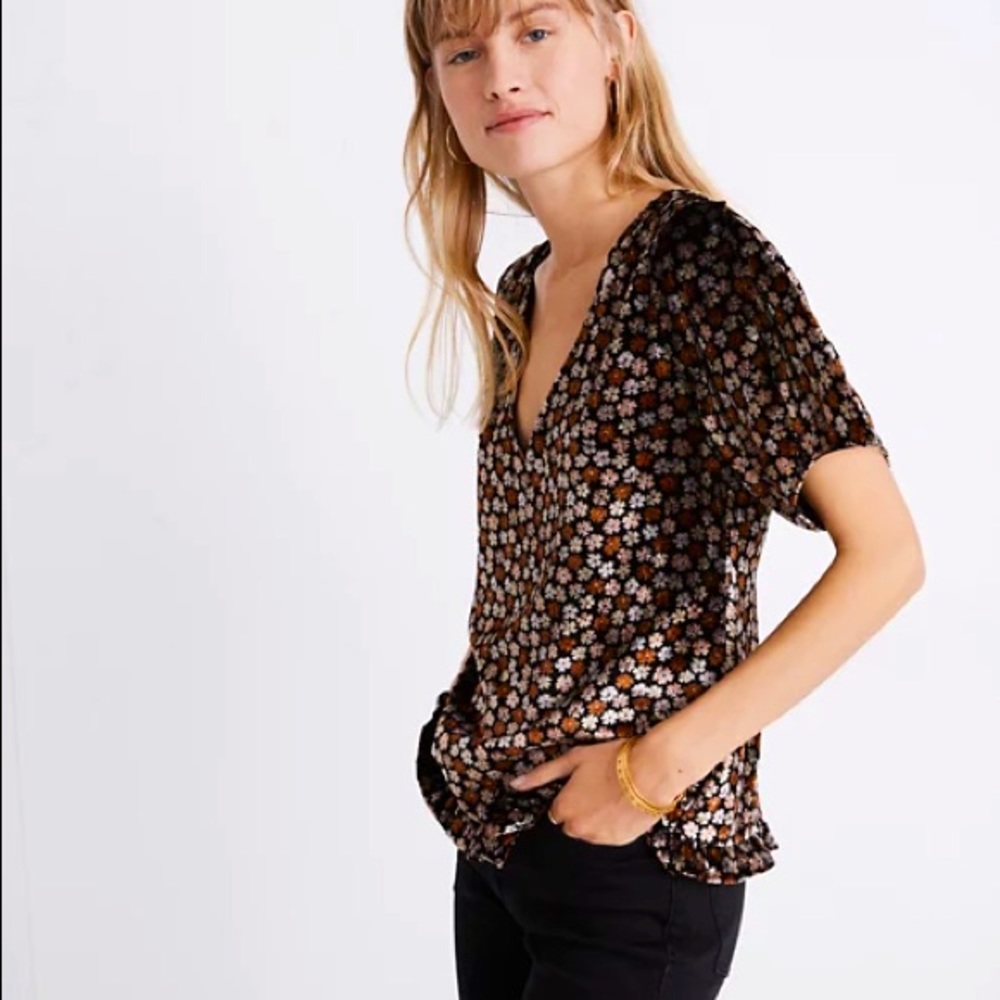 NWT MADEWELL Floral Velvet Tulip-Sleeve Ruffle Top
